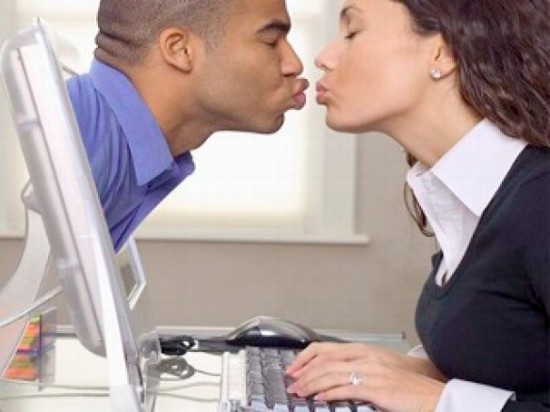 Tips for a better online dating profile